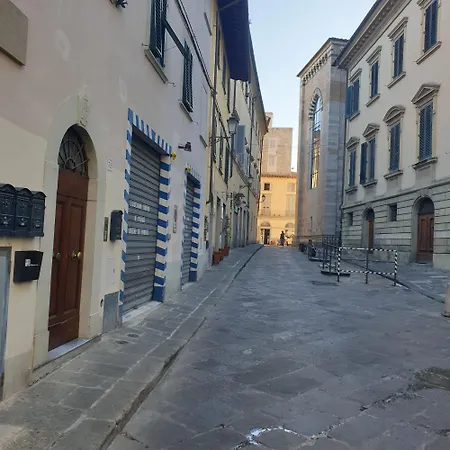 Santo Stefano Apartment
